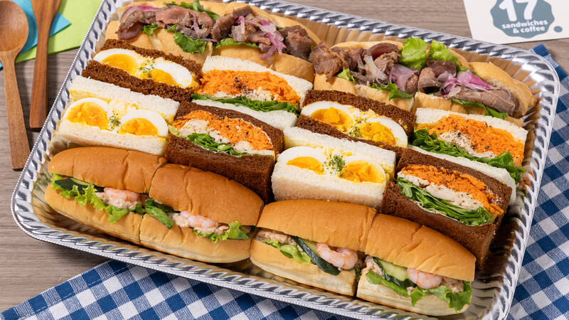 パンも具材もバラエティ豊富！パーティープレート｜17sandwiches