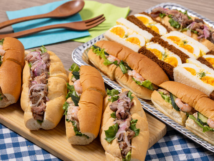 パンも具材もバラエティ豊富！パーティープレート｜17sandwiches