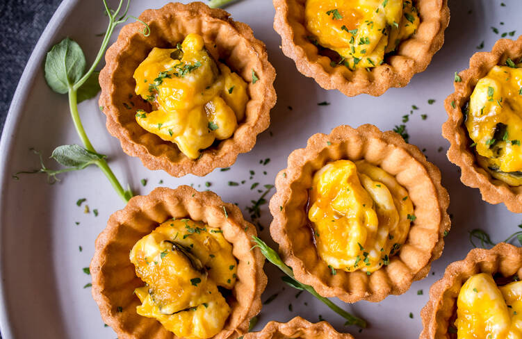 かぼちゃとポテトのサラダタルト ～蜂蜜のアクセント～