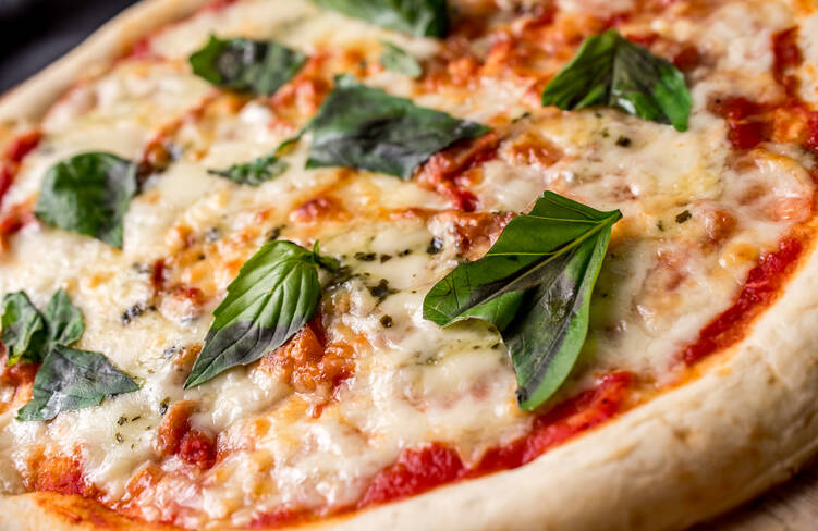 【温製】現場で焼き上げる！フレッシュバジルのマルゲリータピザ