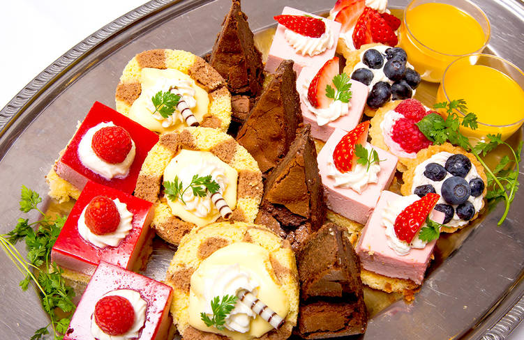 プチケーキ盛り合わせ
