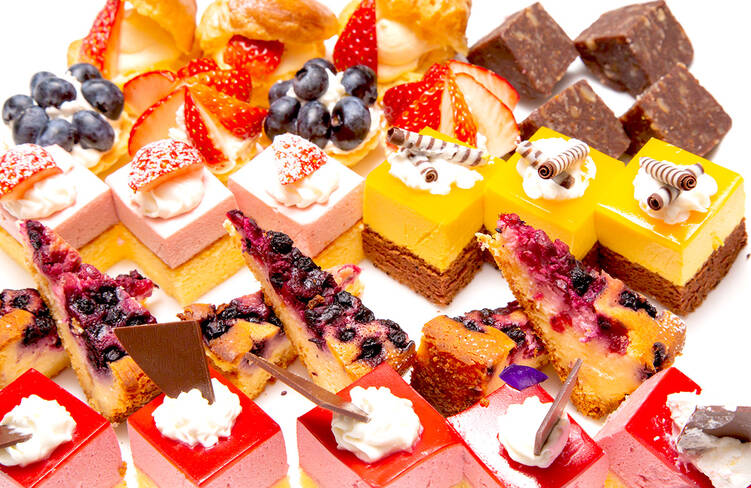 プチケーキ盛り合わせ