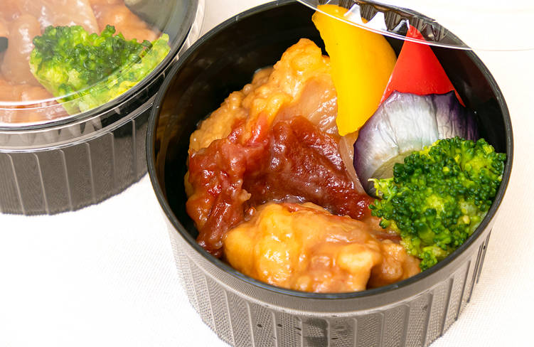 鶏肉と季節野菜の黒酢仕立て