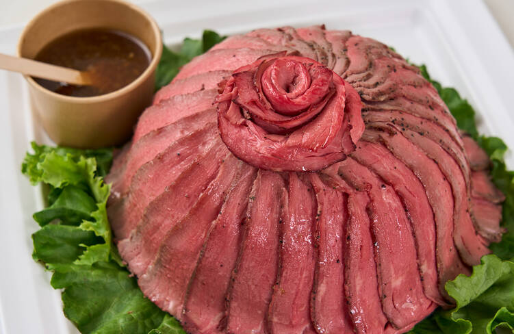 【肉ケーキ】特製牛もも肉のやわらかローストビーフ