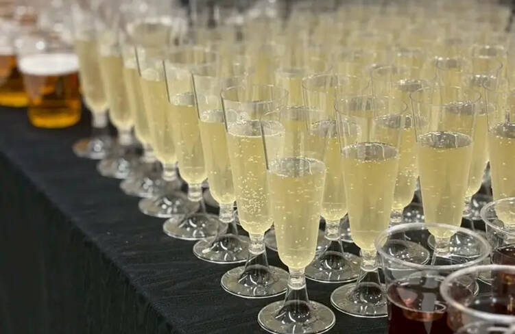 乾杯用スパークリングワイン