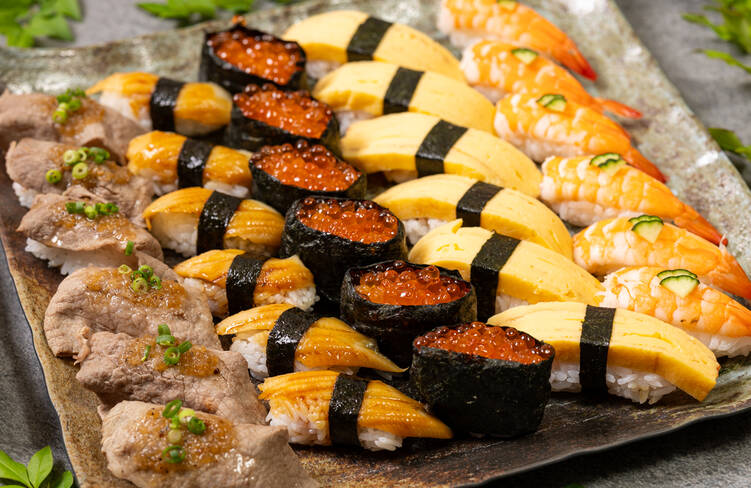A5黒毛和牛の肉寿司/穴子/いくら/玉子/海老(1人各1貫ずつ)