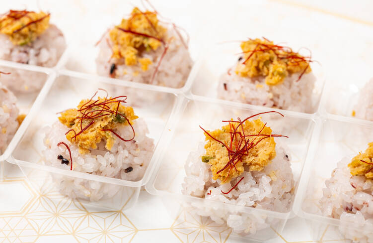 おからの肉味噌おにぎり