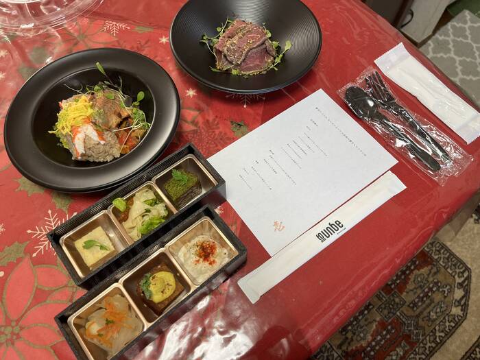 彩り良く、小鉢もメインも美味しく、また機会があれば利用したいと思いました。