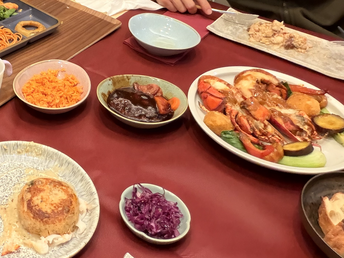 お皿は自宅のものを利用しました。子供用メニューも追加