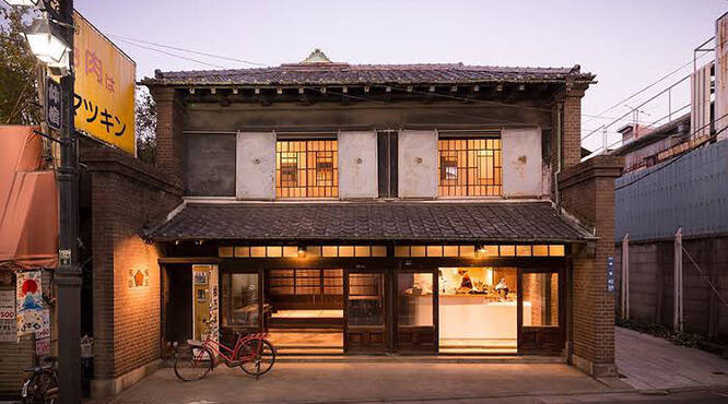 創業百年を誇る地域商店のシンボル「板五米店」