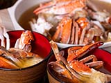 温製で提供する、旨味溢れる贅沢な蟹汁