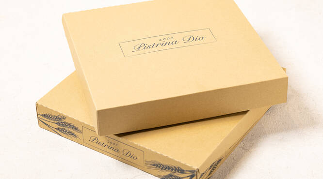 おしゃれなオリジナル容器でお届けします