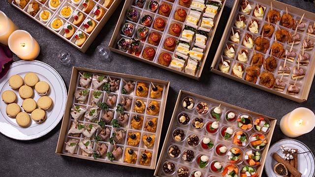 並べるだけでカクテルパーティー気分