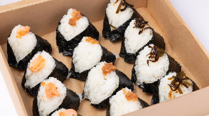 厳選された「米・海苔・塩」使用