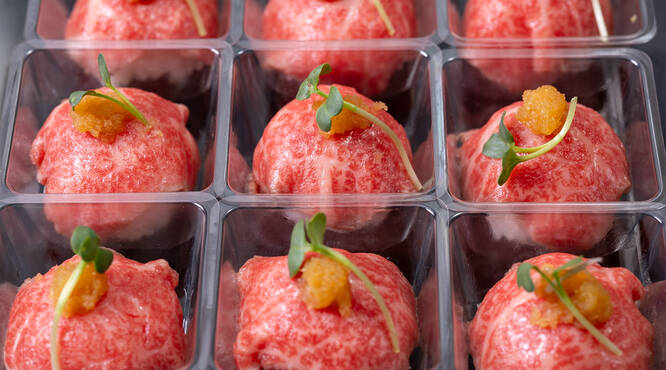 熟成和牛 ランプの肉寿司 おろしポン酢