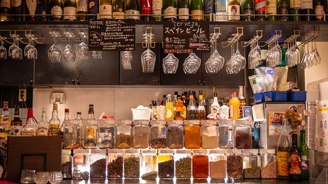 お酒とのペアリングで引き立つ本格スパニッシュ