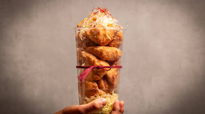 インパクト大！大きくカットしたからあげは満足感◎