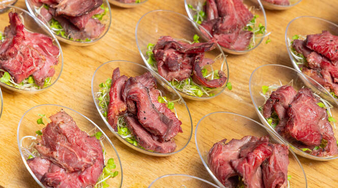 お魚だけなくお肉料理も