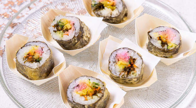 最魚の晩餐名物「太巻きの天ぷら」