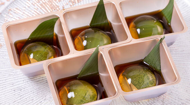 水信玄餅は店舗仕込み