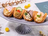 【新鮮玉子とスパイス香る本格フィリング】