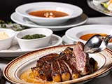 名門ステーキハウスの味とサービスをそのままお届け！